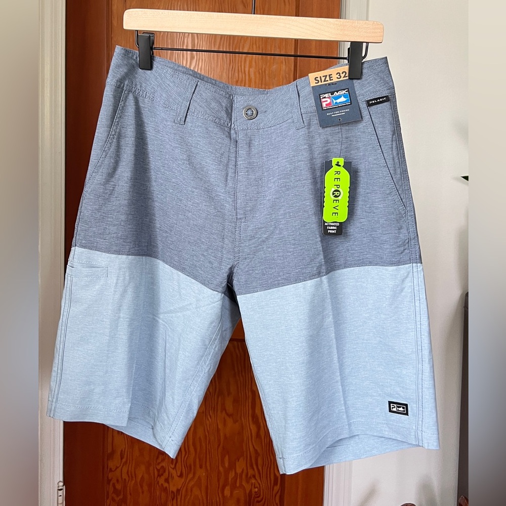 NWT Pelagic two-tone offshore gear shorts